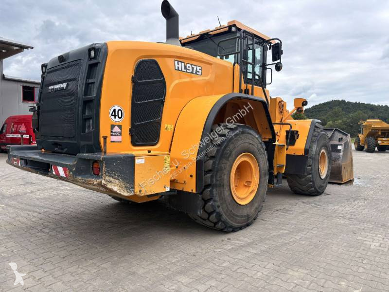 Shovel Hyundai HL 975