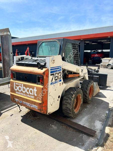 Pá carregadora Bobcat 763H