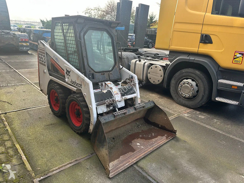 Shovel Bobcat