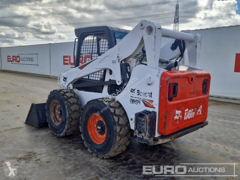 Shovel Bobcat S740