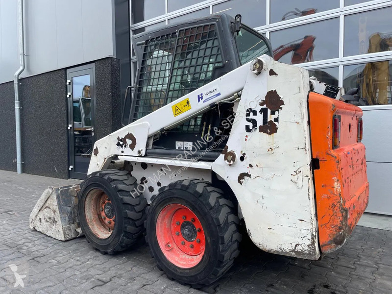Shovel Bobcat