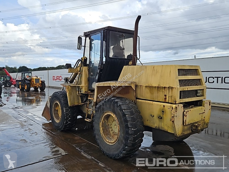 Nakladač JCB 420