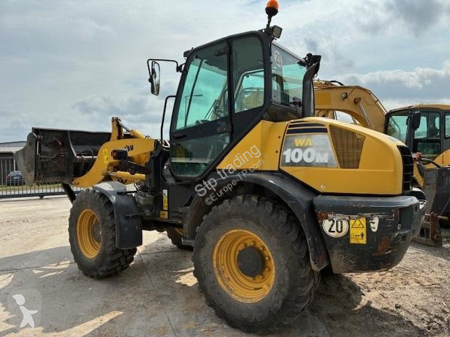Nakladač Komatsu