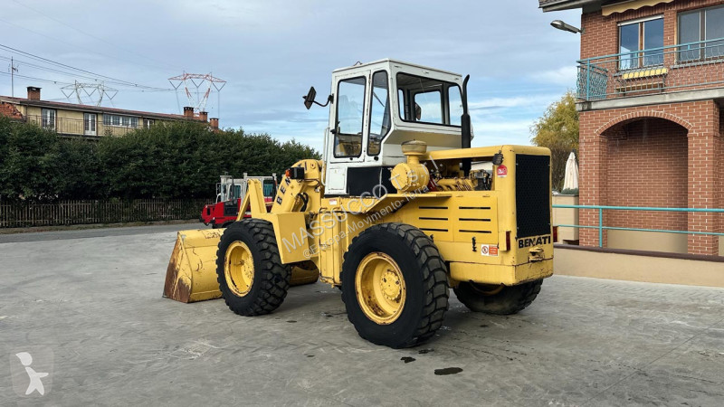 Фронтальный погрузчик Benati 12 S 4X4