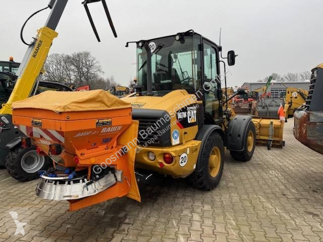 Nakladač Caterpillar 907 M