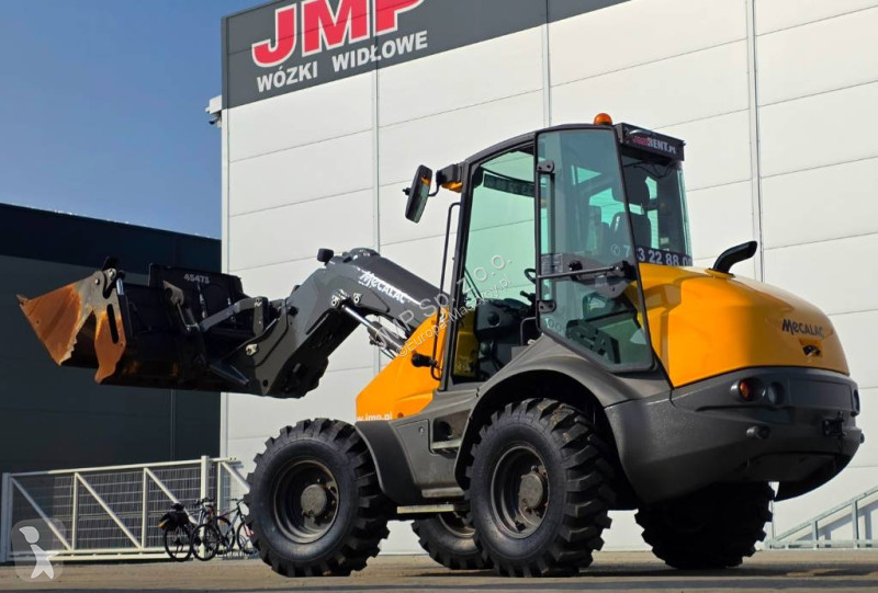 مُحمّلة Mecalac AS 900 SWING LOADER