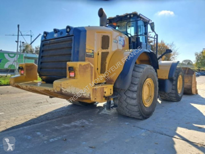 Nakladač Caterpillar 982M