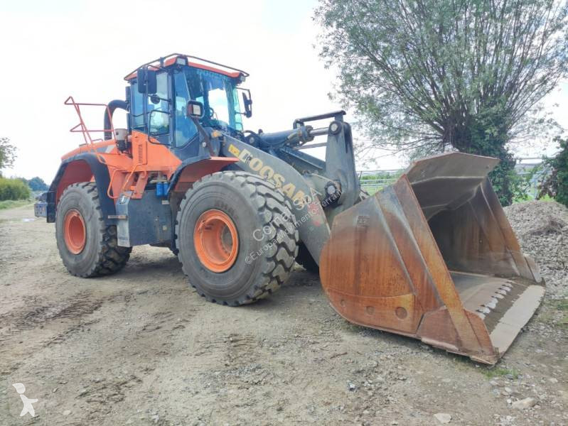 Nakladač Doosan DL420-5