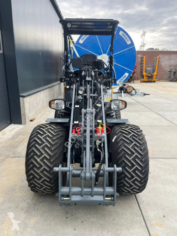 Chargeuse sur pneus Giant neuve