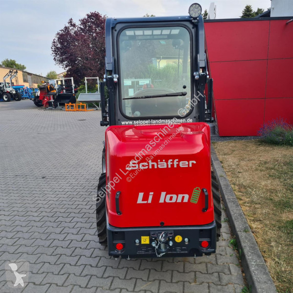 Nakladač Schäffer  23 E vollelektrisch