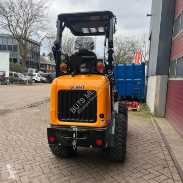 Chargeuse sur pneus Giant neuve