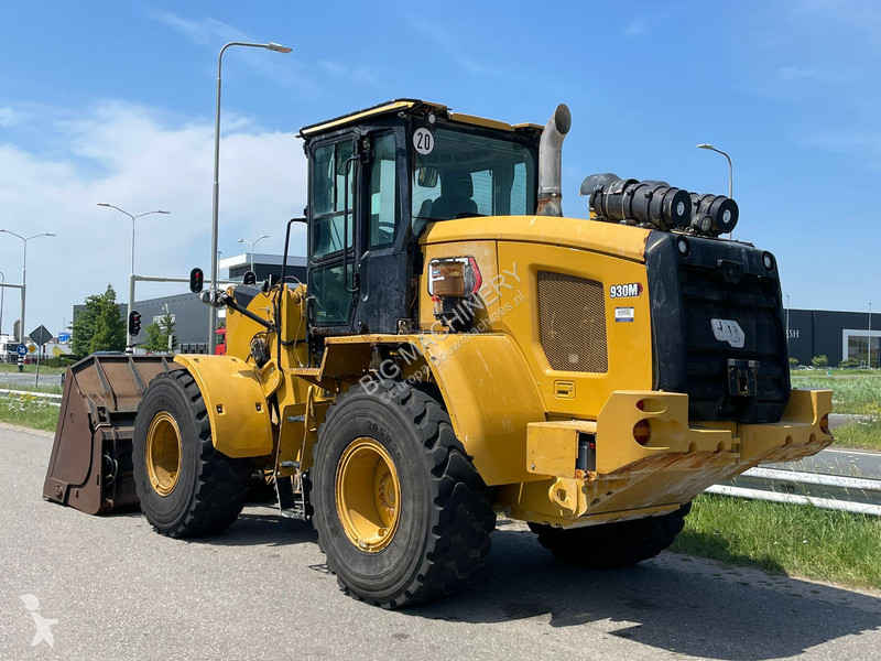 Pala Caterpillar M