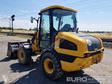 Læsser på dæk JCB