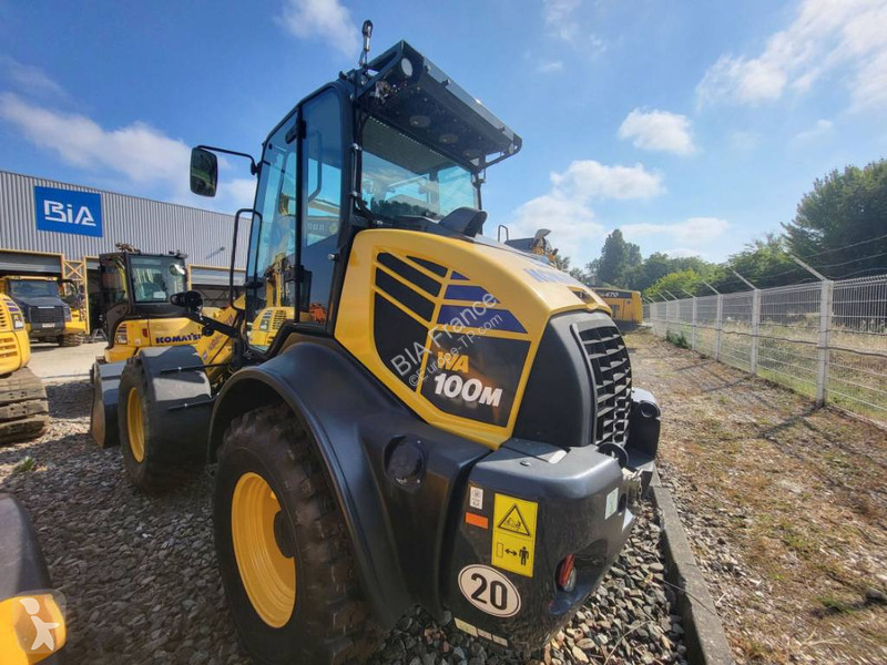 Nakladač Komatsu WA100M-8