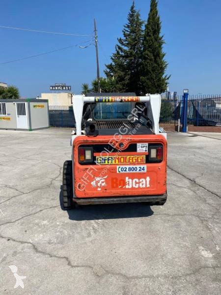 Nakladač Bobcat T590
