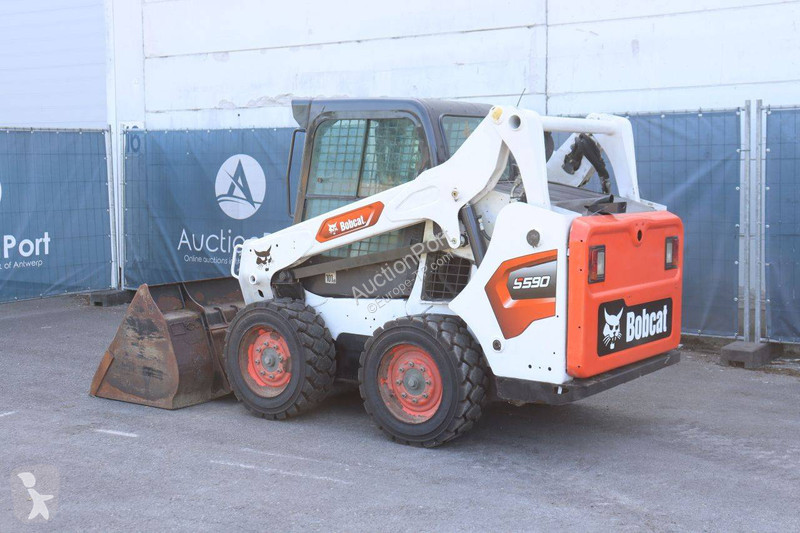مُحمّلة Bobcat S590