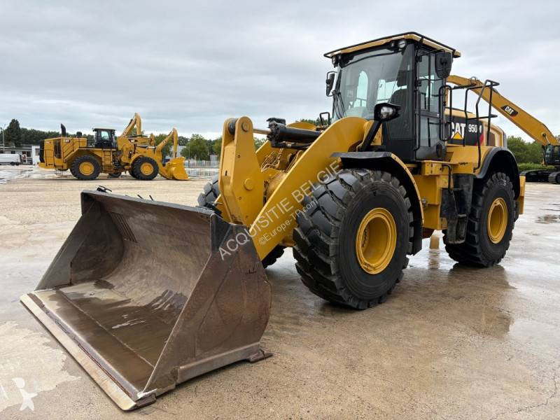 Nakladač Caterpillar 950M