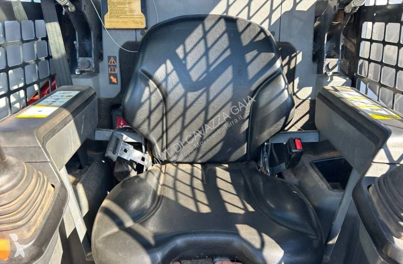 Pala cargadora Bobcat S76