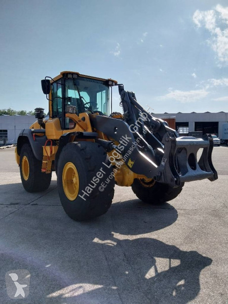 Nakladač Volvo L 110 H