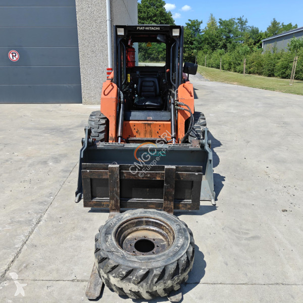 Фронтальный погрузчик Fiat-Hitachi