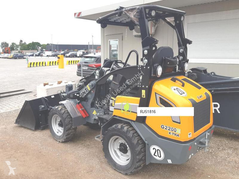 Pá carregadora Giant G2200E X-Tra