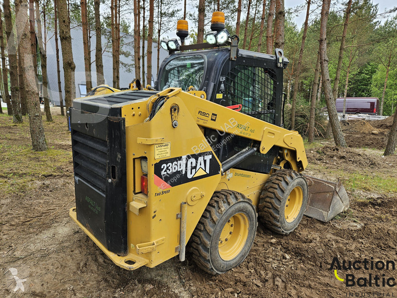 Фронтальный погрузчик Caterpillar D