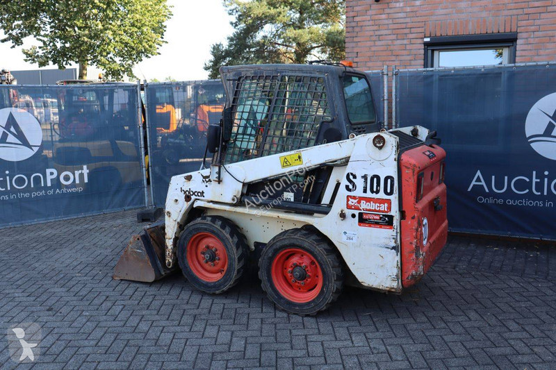 Фронтальный погрузчик Bobcat