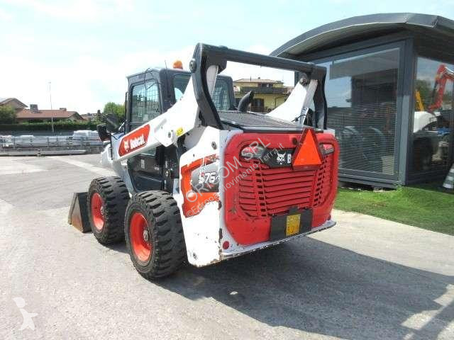 Pala cargadora Bobcat S76