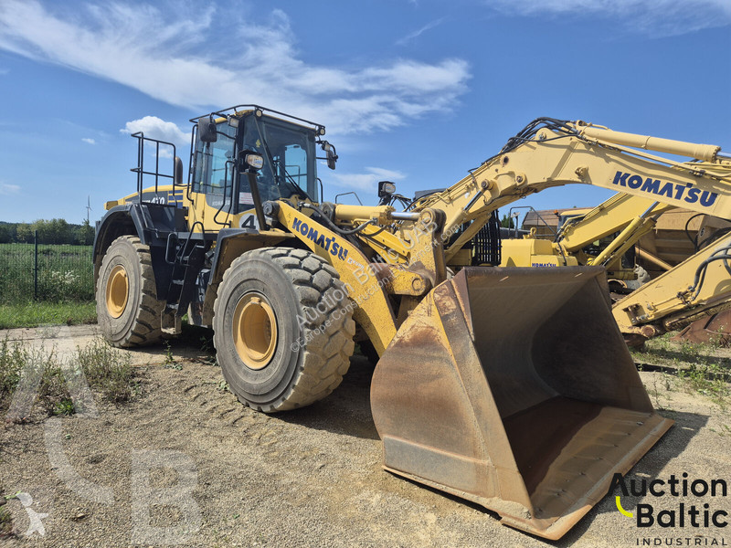 Товарач Komatsu 7