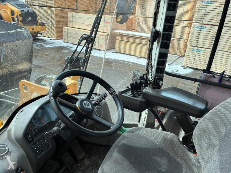 Volvo  loader