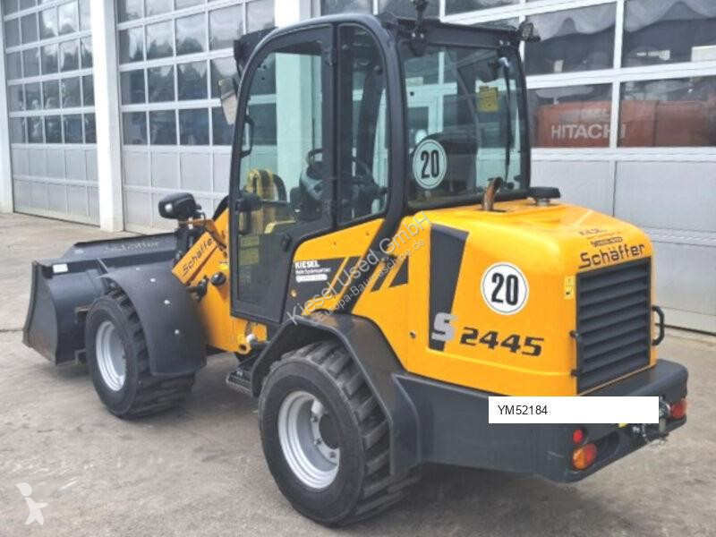 Schäffer 2445S loader