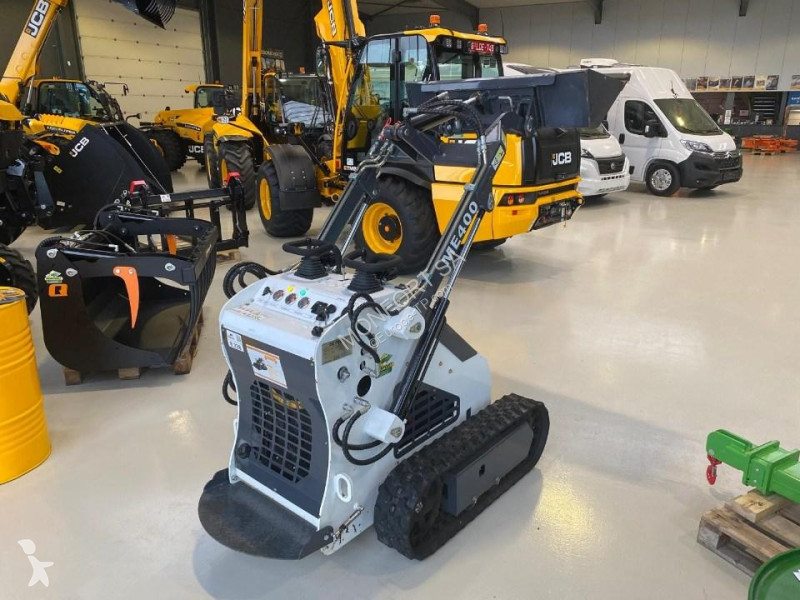 ME400 loader