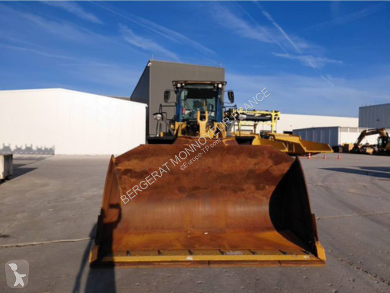 Pá carregadora Caterpillar 972M XE