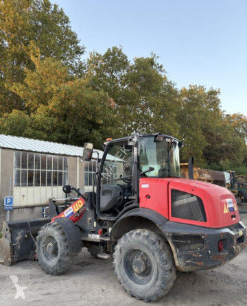 New Holland W 80