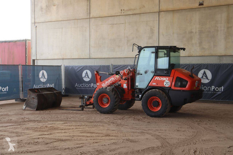 Pala cargadora Kubota R090
