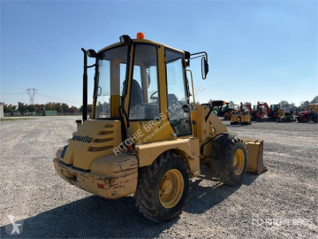 Komatsu kerekes rakodó