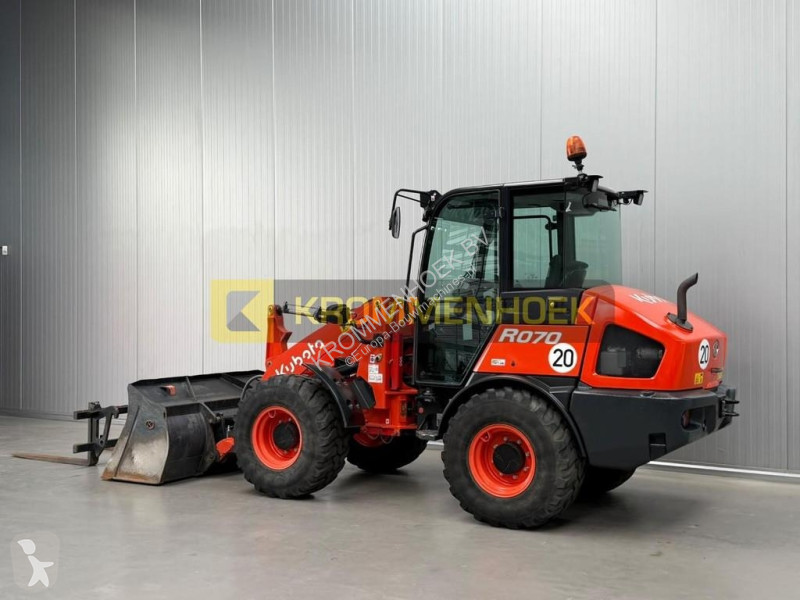 Pala cargadora Kubota R 070