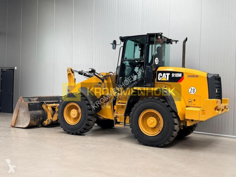 Фронтальный погрузчик Caterpillar 918 M Highlift