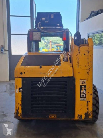 Mini pala cargadora JCB