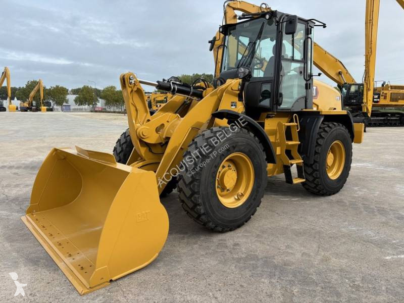 Chargeuse Caterpillar 910