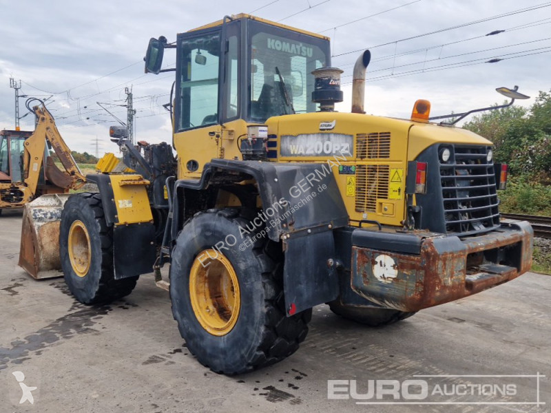 Lastare Komatsu