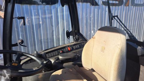 Chargeuse sur pneus JCB