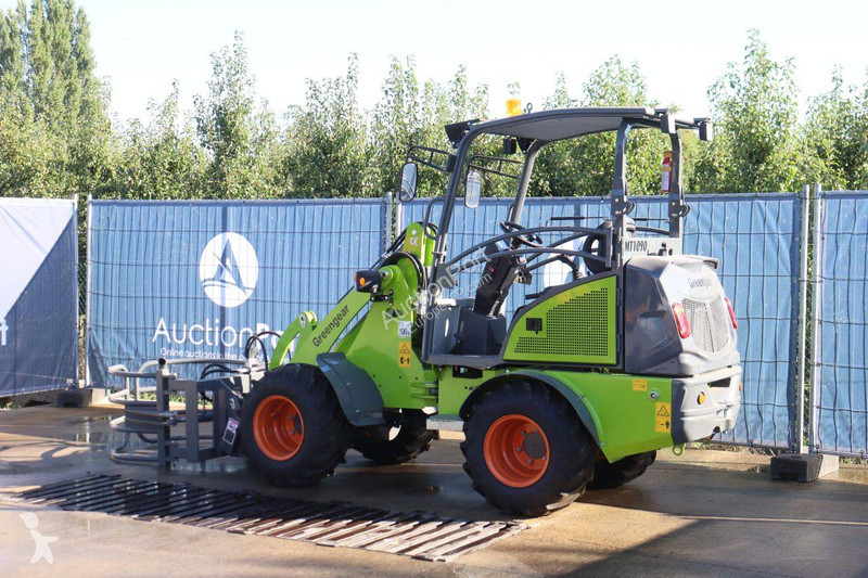 Chargeuse  MT1090