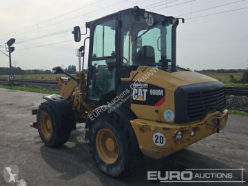 Pá carregadora sobre pneus Caterpillar