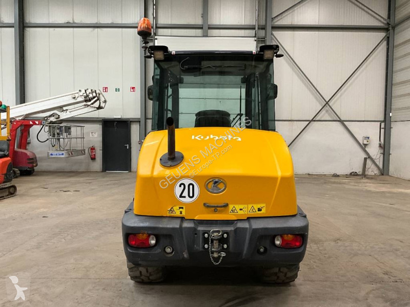 Pala cargadora Kubota R 090
