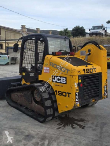 Mini-chargeuse JCB