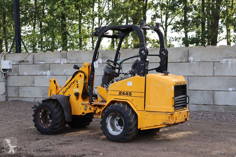 Pala cargadora Schäffer 2445