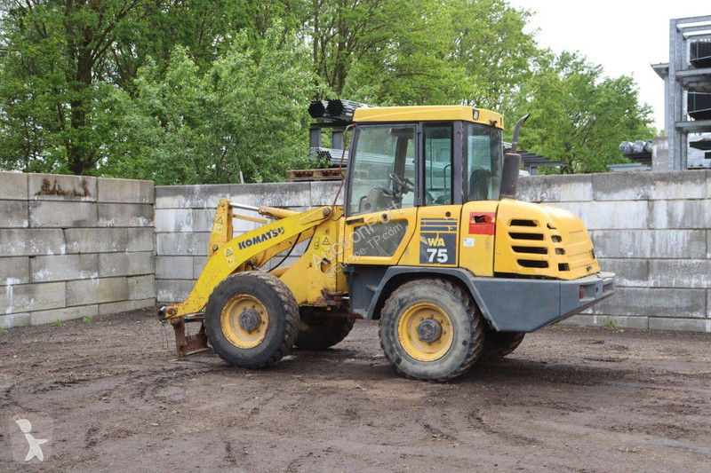 Chargeuse Komatsu 753