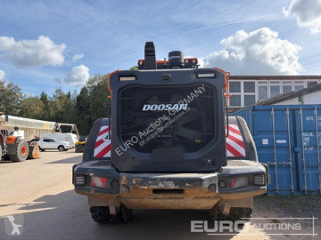 Chargeuse sur pneus Doosan