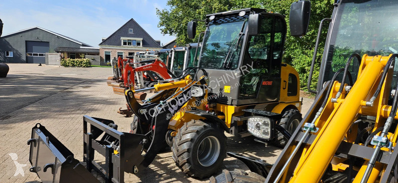 Incarcator  780 T en H loaders